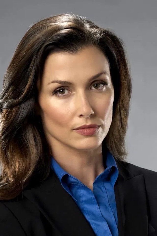 she is the actress known for blue bloods and i robot she is 53 years old now do you know who she is 0SoW